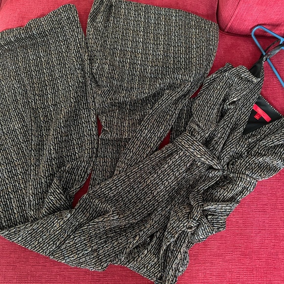 NWOT Jennifer lopez wide leg jumpsuit!! - Picture 6 of 7